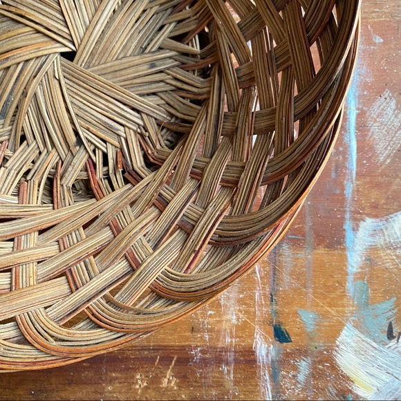 Vintage Wicker Woven Wall Basket - Picture 6 of 7